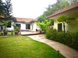 Enjoy Pool Villa Bangsare