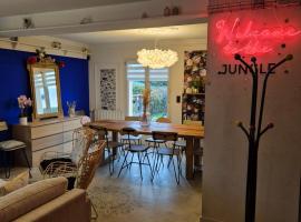 Maison LANVALLAY, hotel em Lanvallay