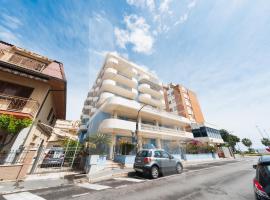 Homiday - Felicioni Alba Adriatica Residence, hotel v destinaci Alba Adriatica