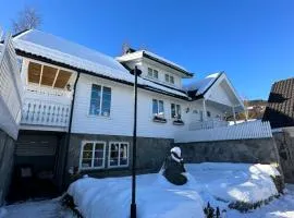 Koselig leilighet i rolig boligfelt