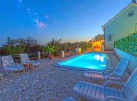 Ferienhaus In Opanci Mit Beheiztem Pool, Parkplatz