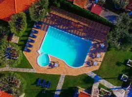Wohnung Mit Grill, Pool Und Meerblickbalkon