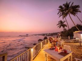 Rock Fort Beach Resort, khách sạn ở Unawatuna