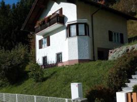 Ferienhaus In Ruhiger Lage Am Waldrand、Navisのホテル