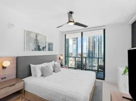 Luxury 2-Bdrm Condo in the Heart of Downtown Miami