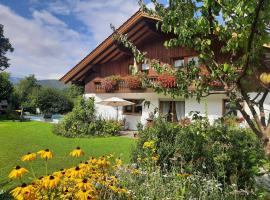 Ferienwohnung Abendrot In Bayerisch Eisenstein, khách sạn ở Bayerisch Eisenstein
