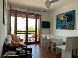 Ampio appartamento in centro con vista - parcheggio gratuito e Wi-fi