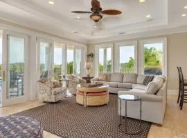 Luxury Family Home with Ocean Views, Pool, Wet Bar, BBQ