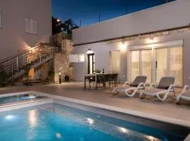 Ferienhaus Quadro In Rabac Mit Beheizbarem Pool