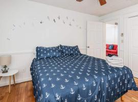 Spacious 5 BR Coastal Retreat - Perfect 4 Groups, Hotel in Old Orchard Beach