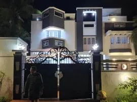 Akkarai Beach Luxury Beach Villa