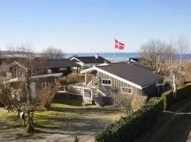 3 Bedroom Awesome Home In Brenderup Fyn
