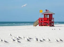 Cozy Retreat pvt rm Close To Siesta Keys J3A shared home