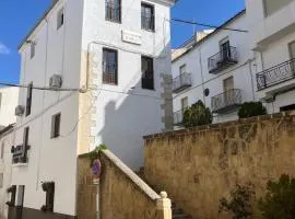 Alojamiento La Escalera、アルアマ・デ・グラナダのコテージ