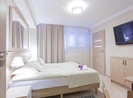 Villa Anna - Noclegi Rooms - FREE parking, taras, 1500m do Star&oacute;wki