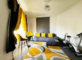 Spacious 3 Bedroom Entire Apartment Self Check in