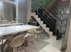 Excelente casa para cop 30