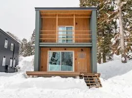 Creekside Chalets Hakuba