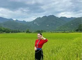 Mai Chau Madame Hue Homestay