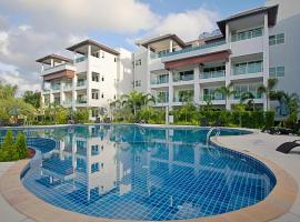 Bangtao Tropical Residence Resort and Spa, ξενοδοχείο σε Surin Beach