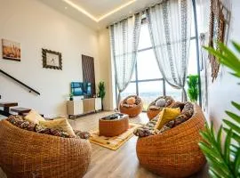 Palm Heights Loft Apartment