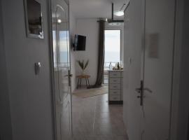 Eraya Apartment, hotel in Haraki