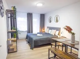 ImmoStay L# Ferienhaus- Garten & Parking, WiFi