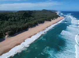 Winterdodgers Backpackers and Campsite, hotel in Sodwana Bay
