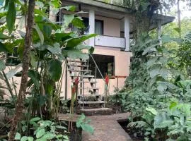 Casa y Cabaña Jaguar Tortuguero