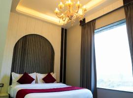 Hotel Adsan Heights, hotel v destinaci Gajraula