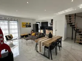 Le Refuge du Léman, Duplex neuf de 80m 2, à 5 minutes de Geneve pour 4 à 6 personnes
