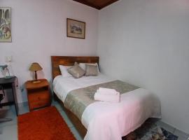 Millenium Manor Executive Homes, khách sạn ở Centurion