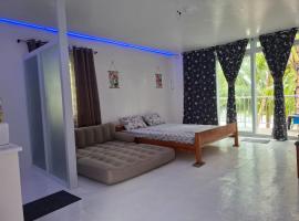 Remy's Eco house, hotel u gradu Hernani