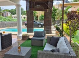 Villa Sunset Mauritius, hotel v destinaci Flic-en-Flac