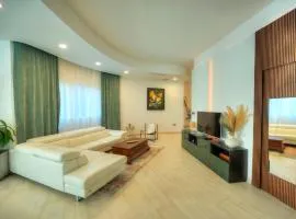 Luxury 2 bedroom with large outdoor & jacuzzi JBAS1-1