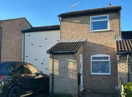 Peak District - 2 Beds - Sleeps 4 - Pet Friendly