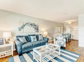Beachside Townhouse Close to Ocean and Downtown 3431