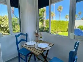 Cosy Studio Apartment By The Sea