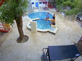 VILLAS SONJASAA LOFt, отель в городе Бани