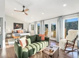 Mountain Cabin W Balcony Views & Game Room