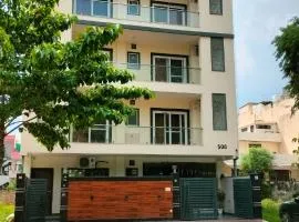 Green Vista Stays Medanta Medicity