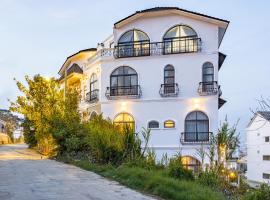 Adalia Villa With ValeyView - O'TEL, hotel v destinaci Da Lat