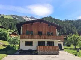 Chalet in Steeg near Ski Slopes