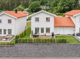 Les Homes - Modern & Cozy Stay Near Oslo Airport, ubytování v soukromí v destinaci Nannestad