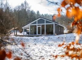 4 Personen mit Sauna F0H8, hotel in Ruhla