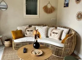 Appartement proche village naturiste, terrasse et parking