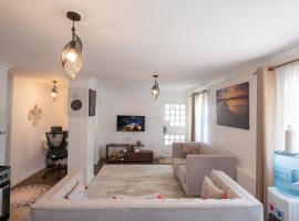 16 Arabella Nova near Waterfront Mall - Karen