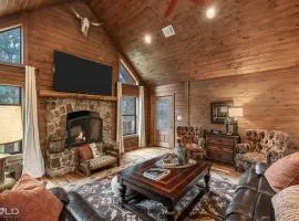 Lakefront Lodge On Emerald Isle With Hot Tub
