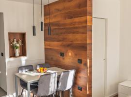 Appartamento Alpino Cles, hotel v destinaci Cles