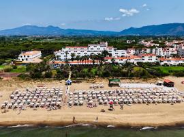 Marina Club Hotel, hotel v destinácii Baia Domizia